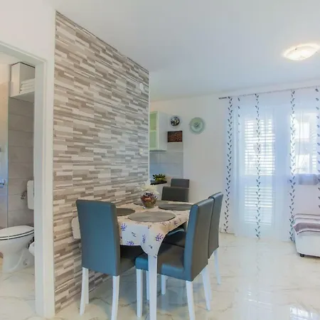 Sara - Apartamento Cres