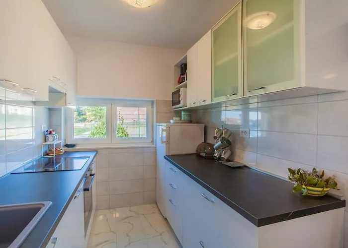 شقة Sara - كريس